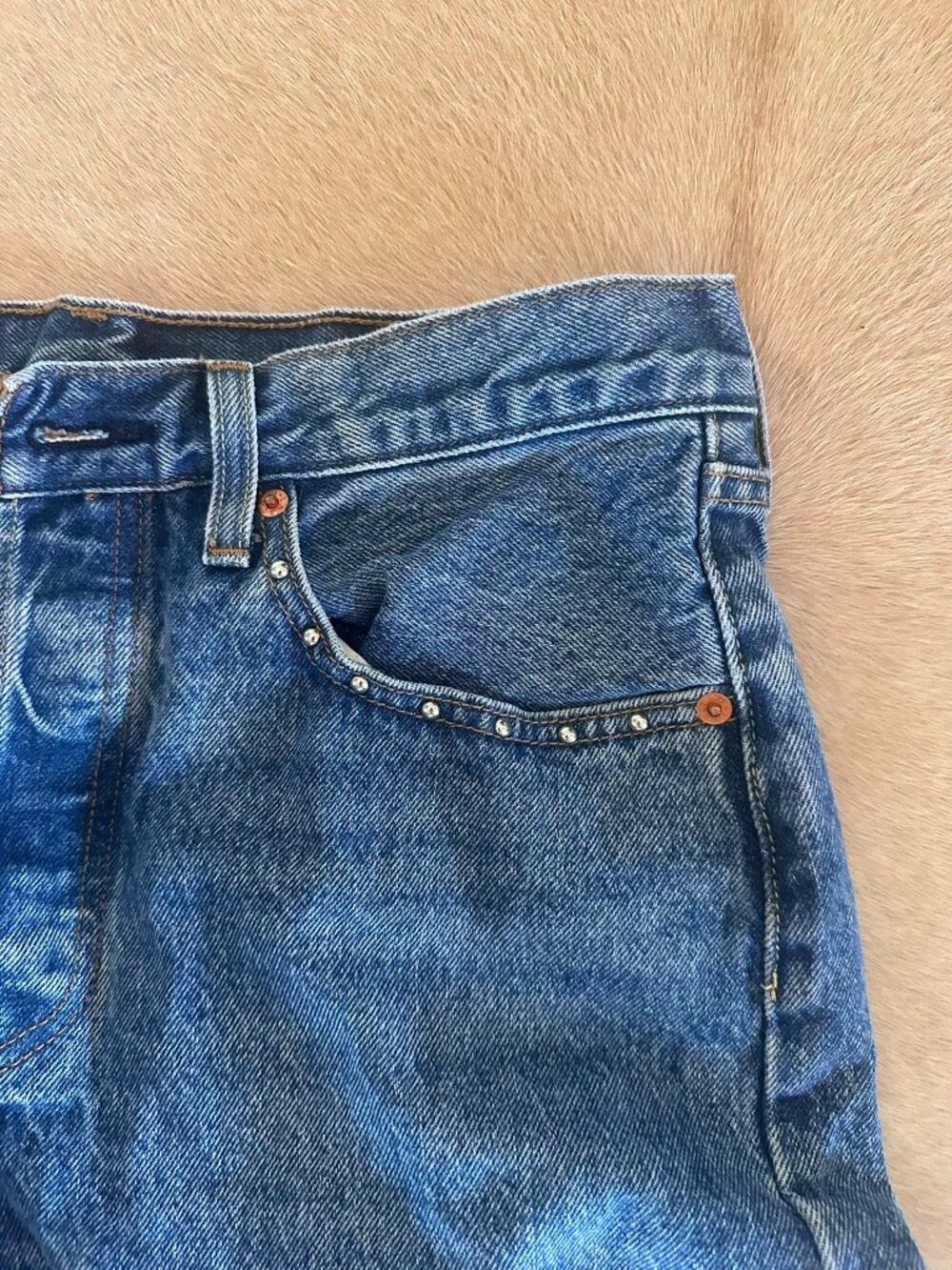 $4.99 shipping! Levi's 501 Studded Pocket Boyfriend Style 30/30